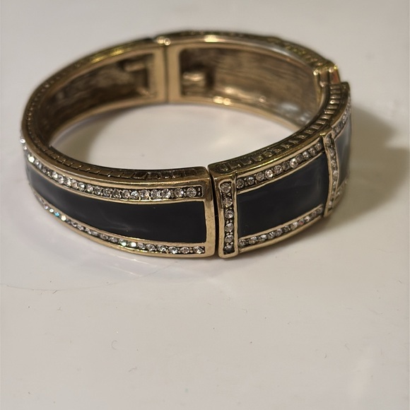 Heidi Daus Bangle Hinged Clamper Bracelet  Crystal & Black Enamel over Gold - Picture 6 of 9